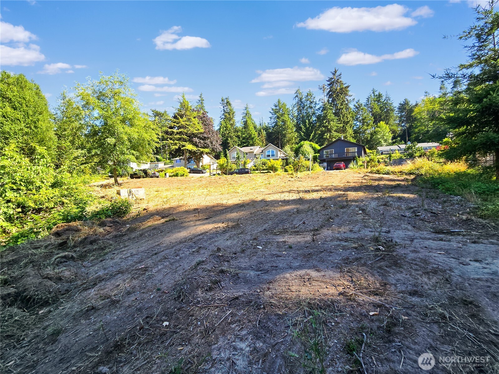 4985 Bakerview Road Property Photo 4