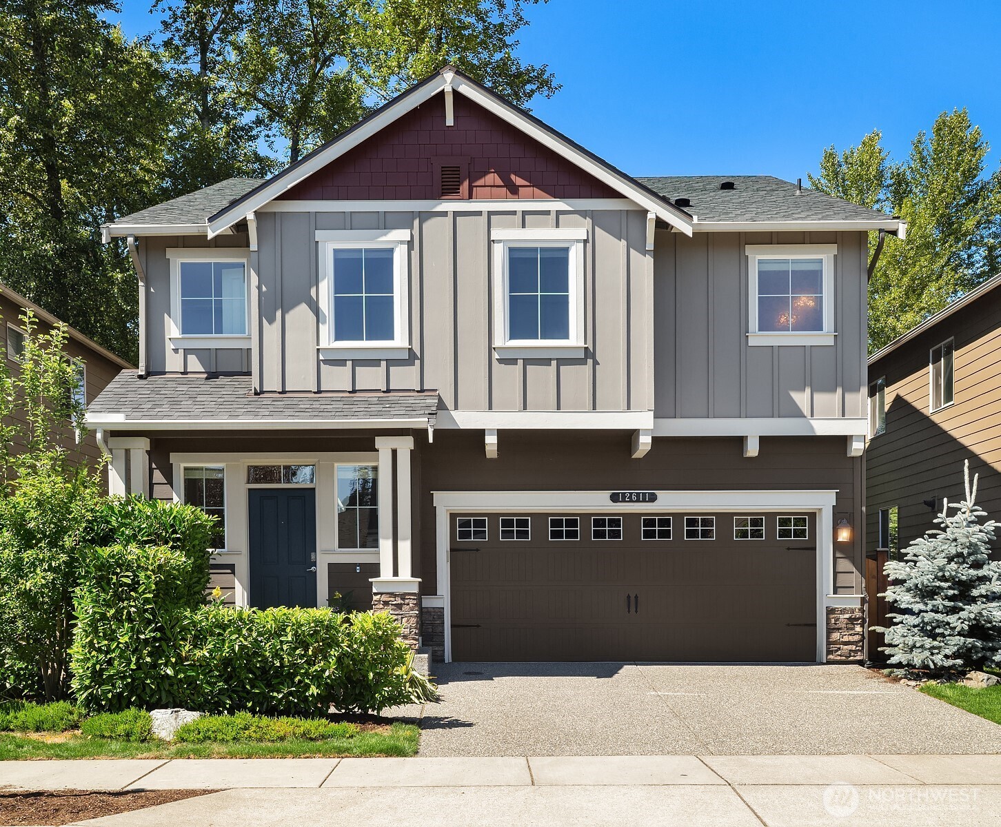 12611 37th Place Property Photo 1