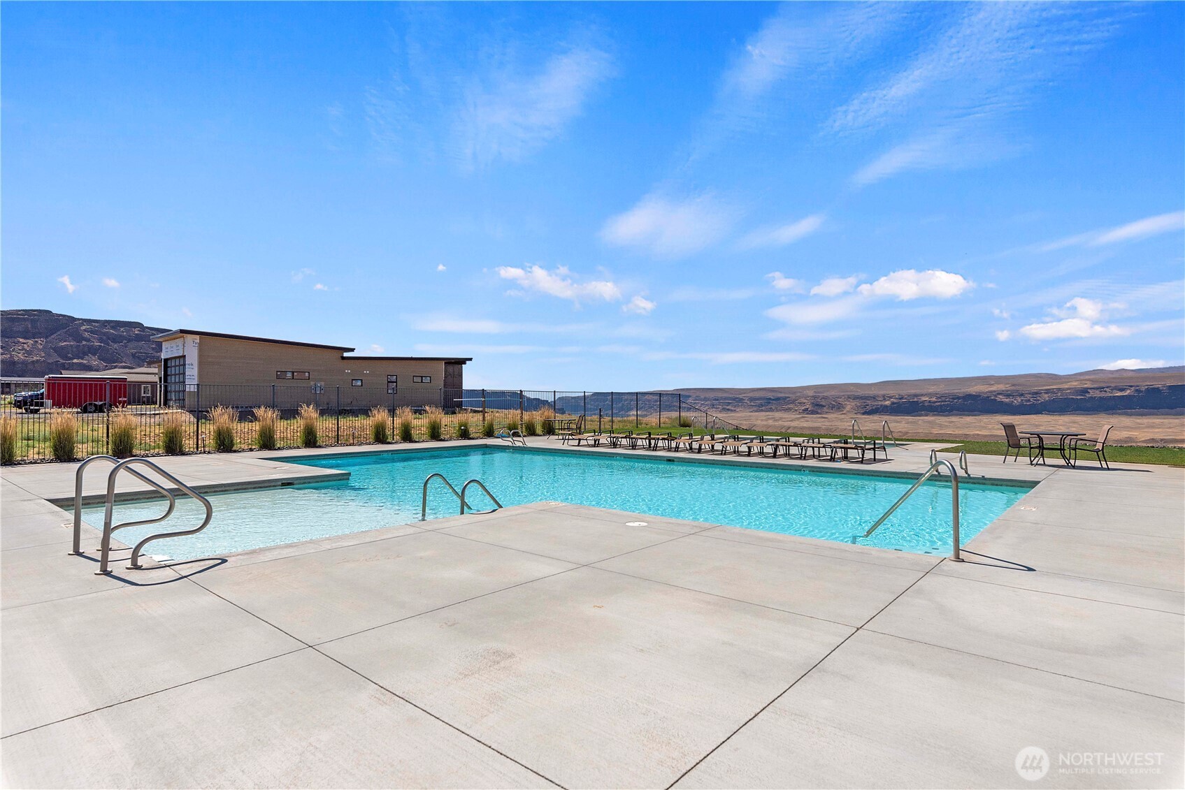 9665 Ridgeview Drive Property Photo 25