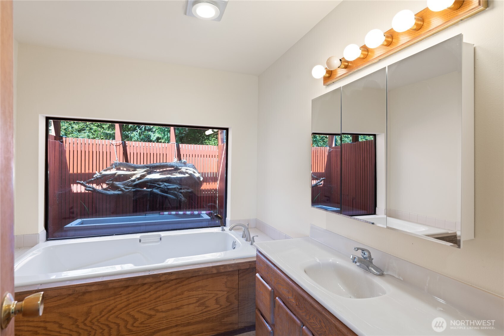 7541 Holiday Boulevard Property Photo 19