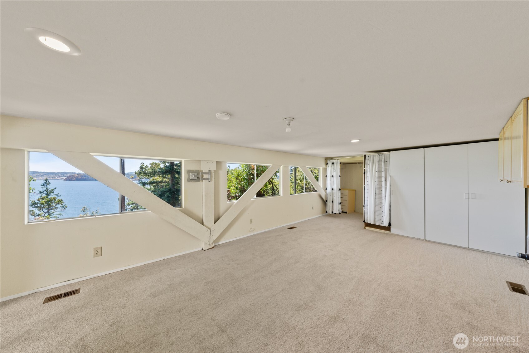 7541 Holiday Boulevard Property Photo 20