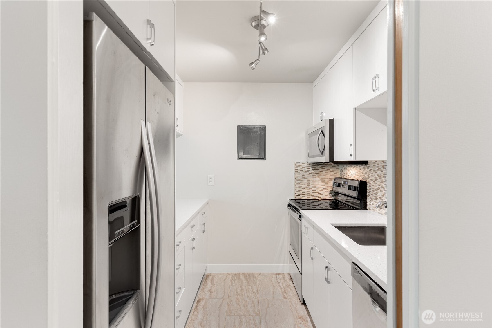 5101 Ne 55th Street 103 Property Photo 8