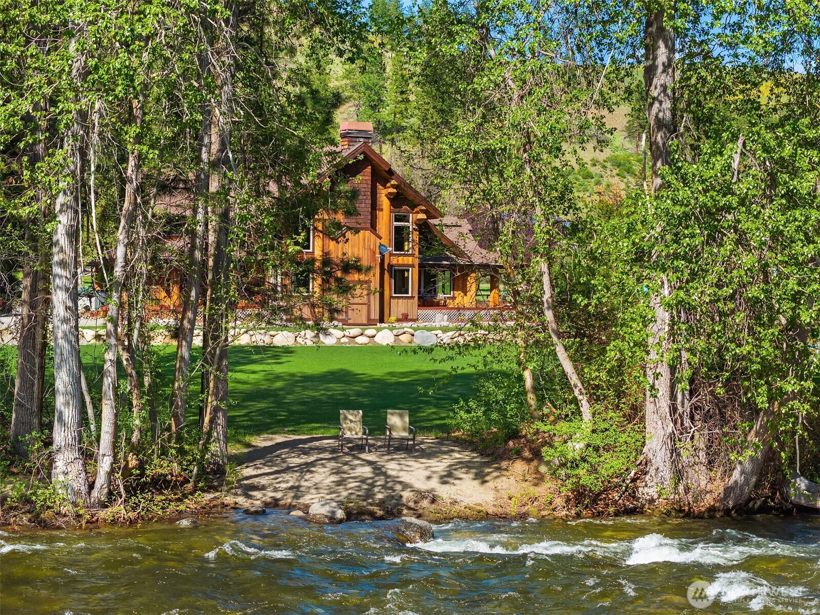 639 A Twisp River Rd Property Photo 1
