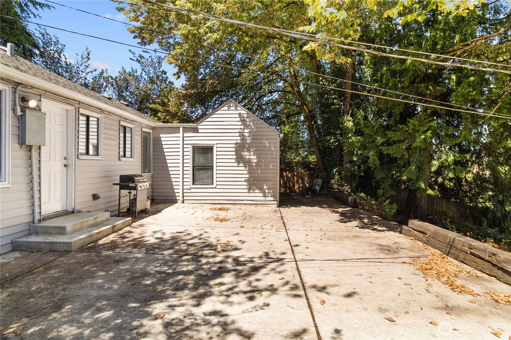 12656 74th Place Property Photo 29