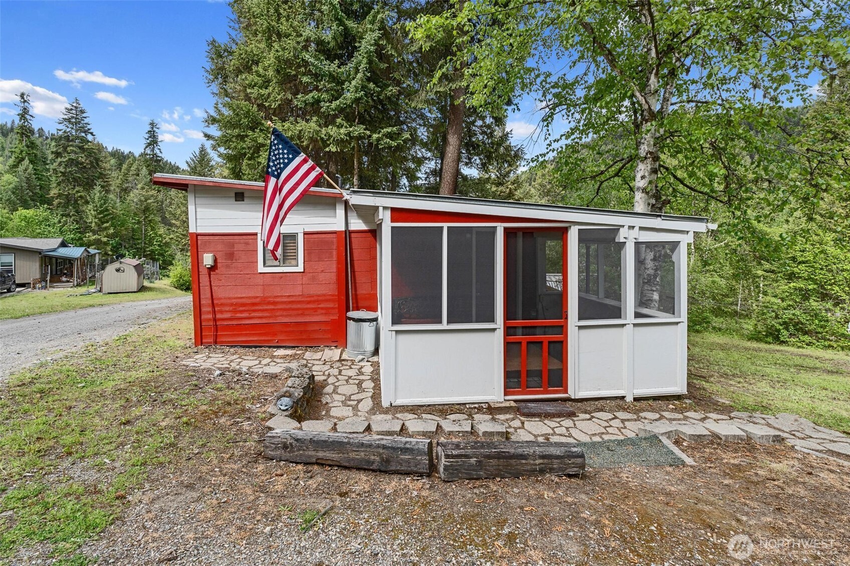 2904 B Deep Lake Boundary Road Property Photo 1