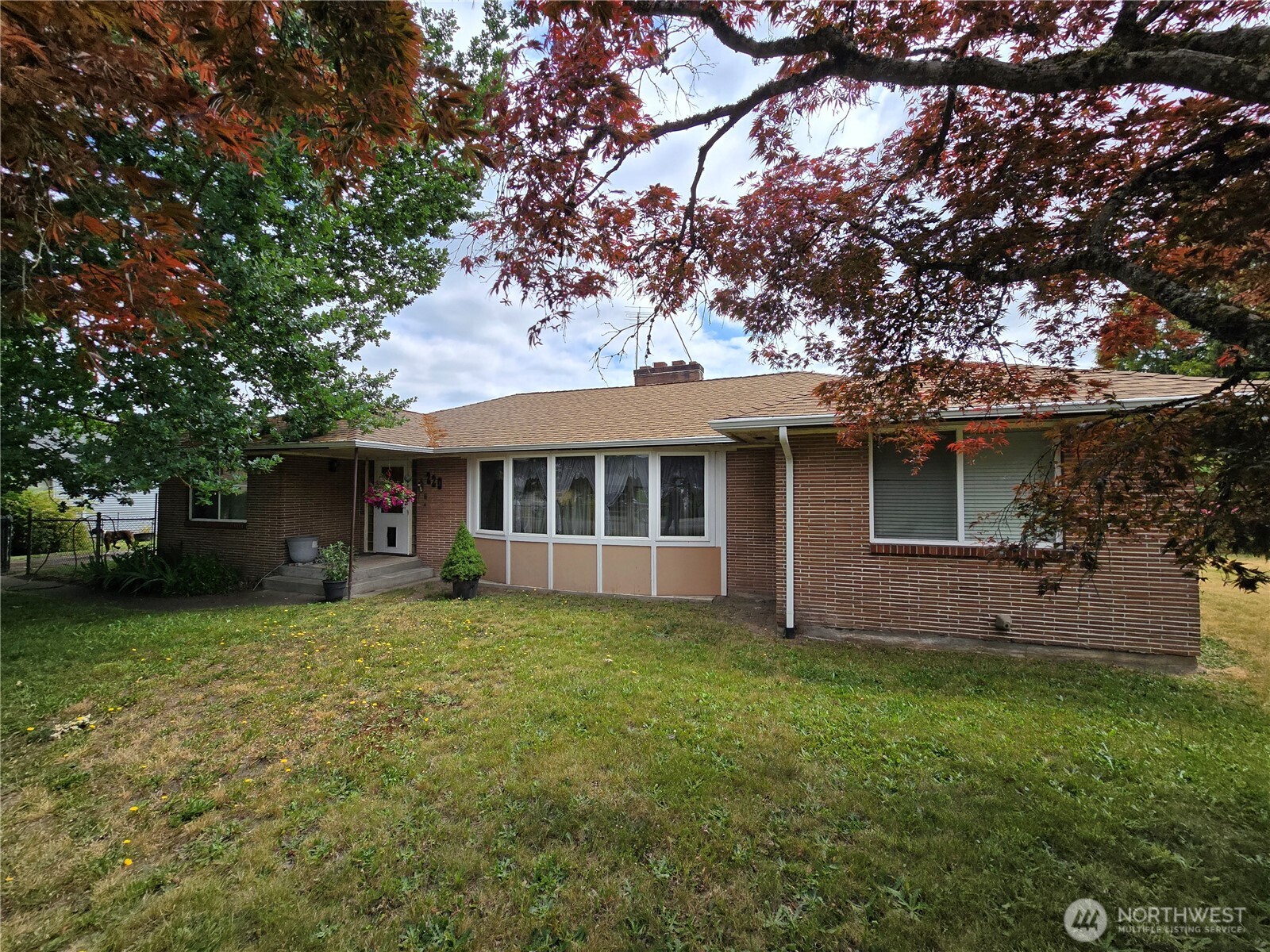 220 R Street Property Photo 18