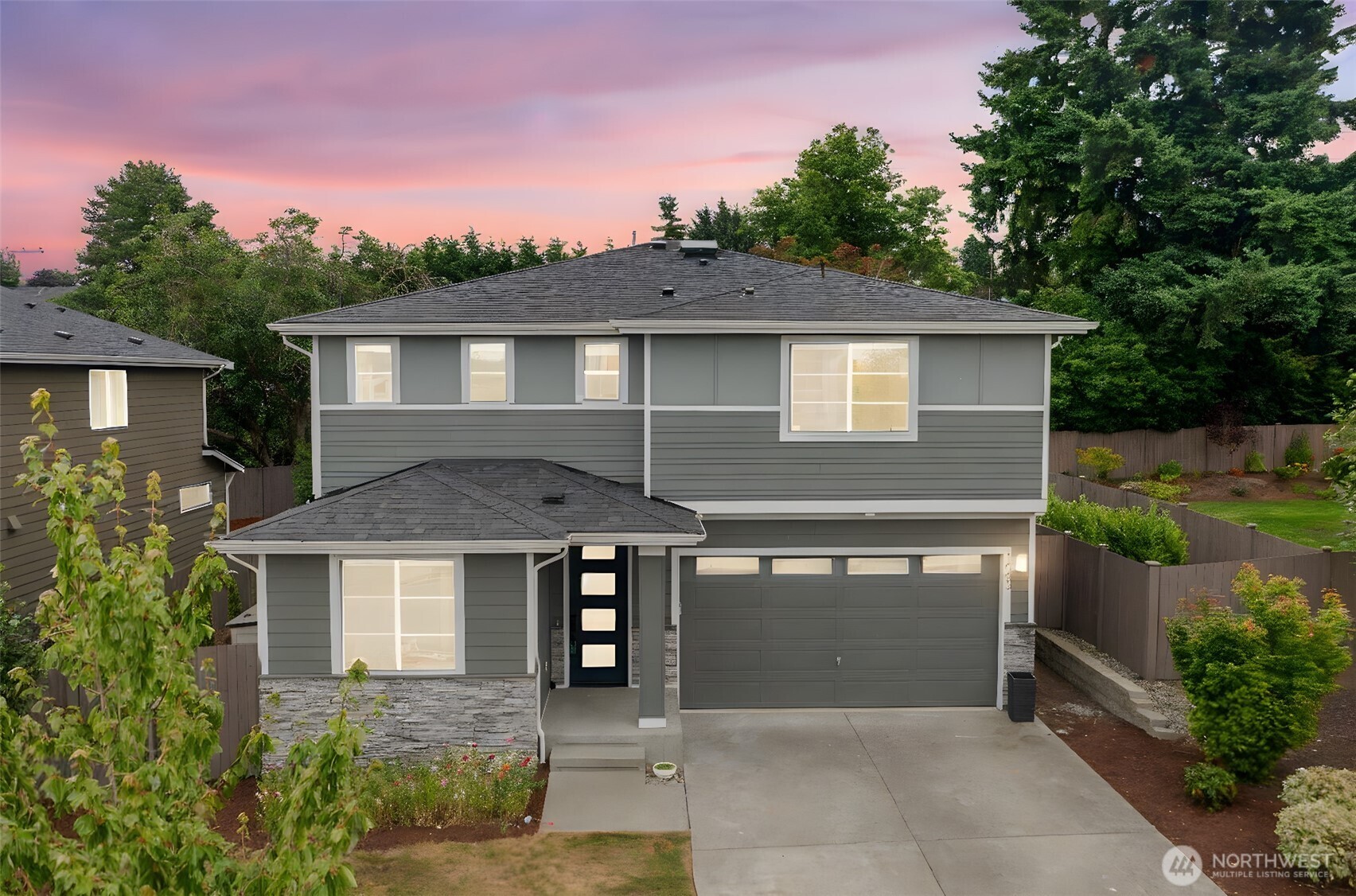 1003 75th Drive Property Photo 1