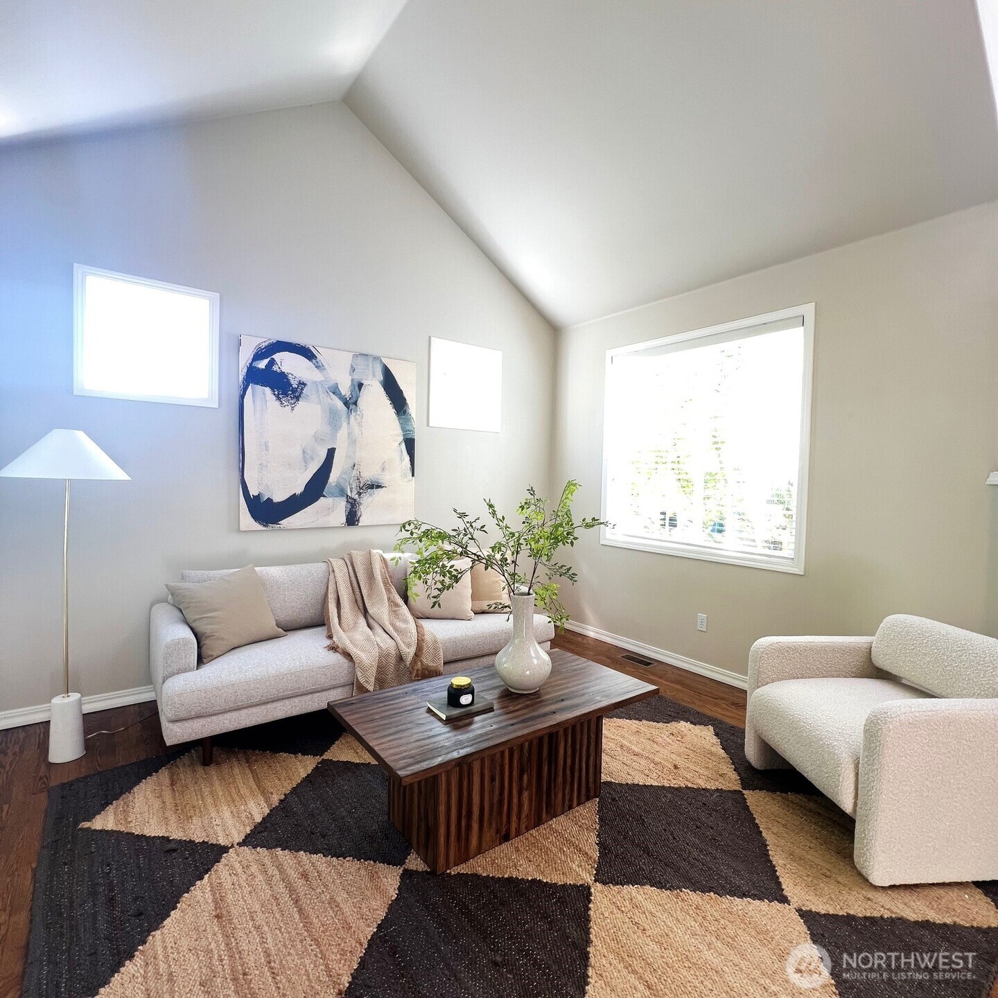 132 170th Place Property Photo 3