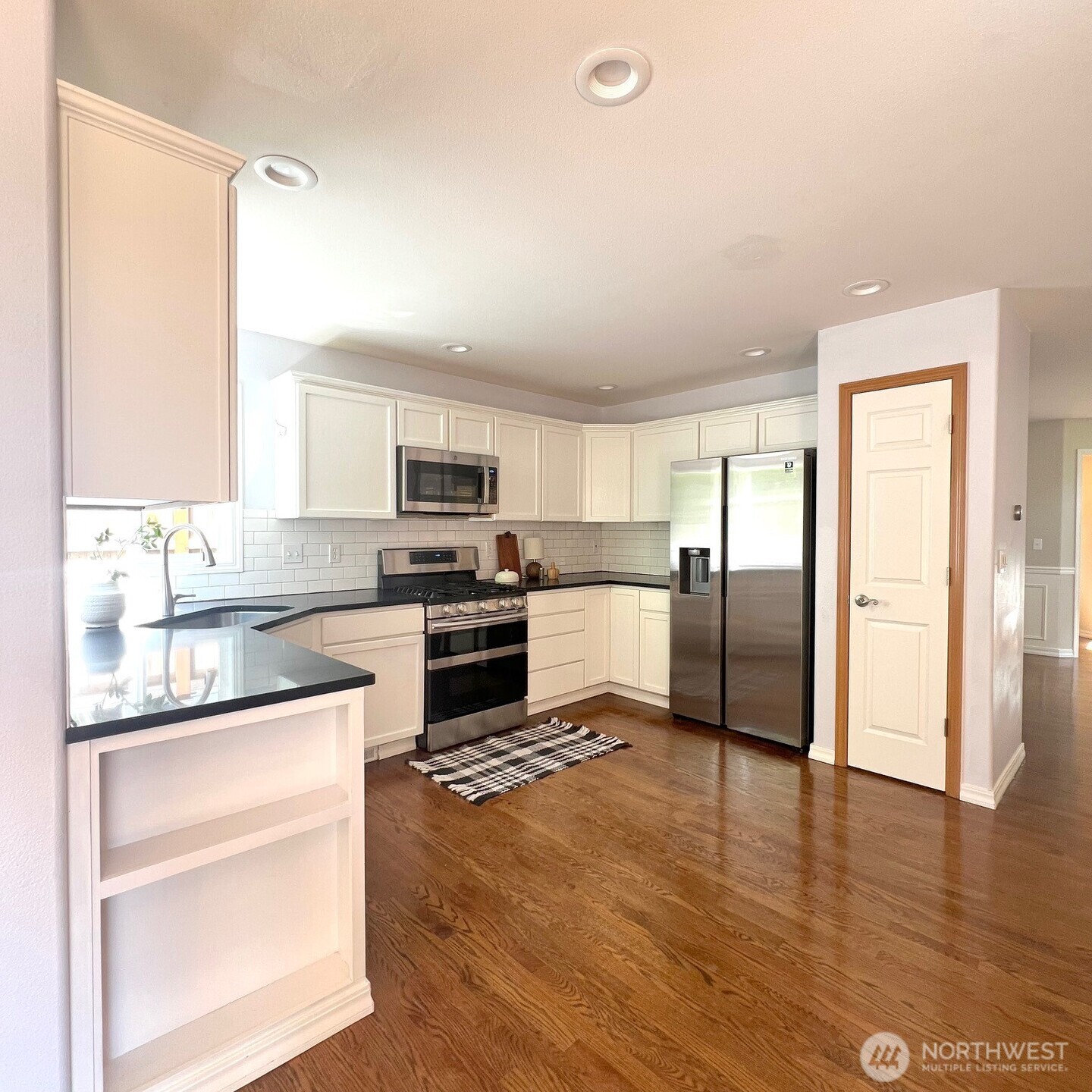 132 170th Place Property Photo 8