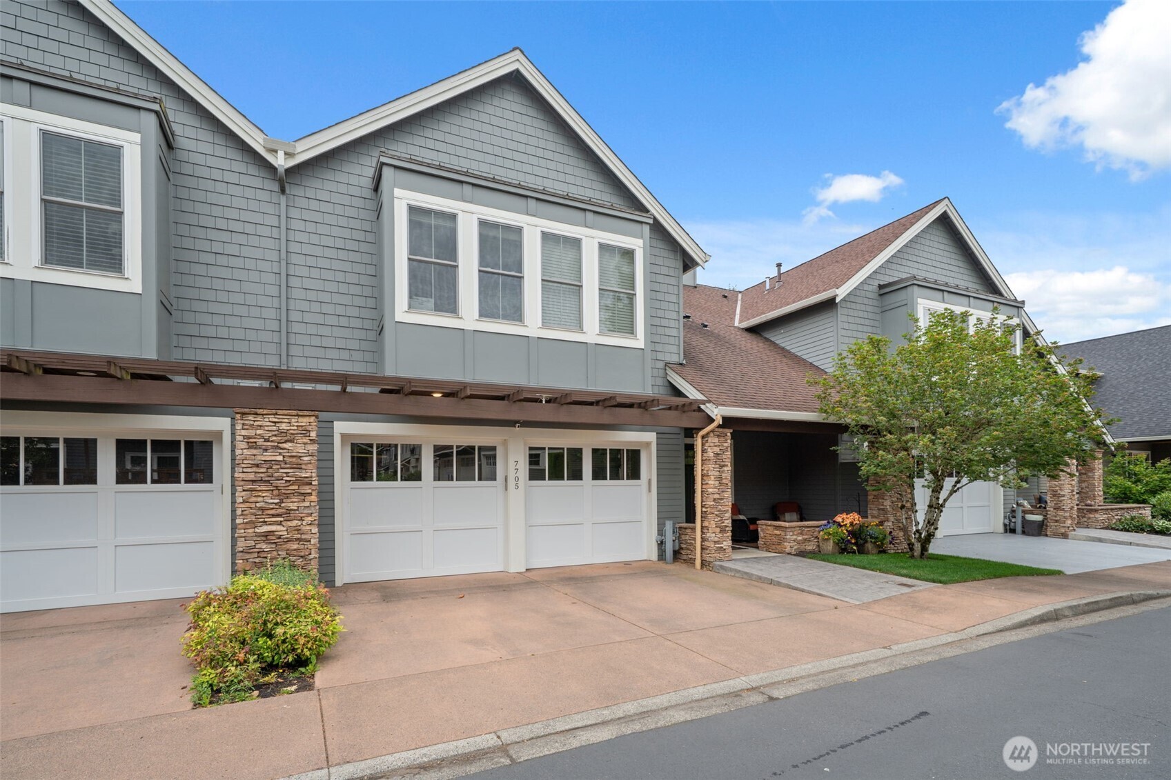 7705 Nw Quinault Street Property Photo 1