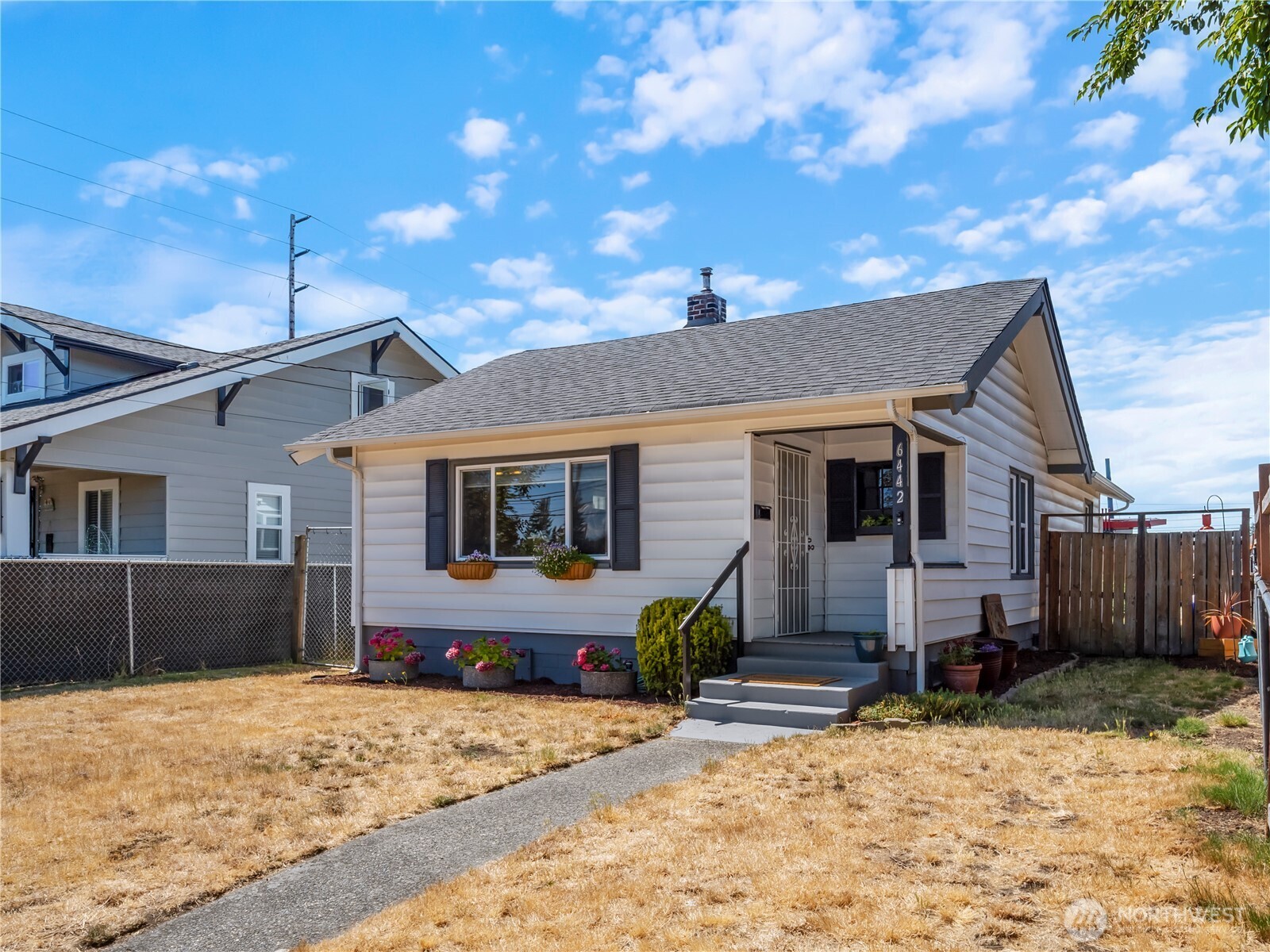 6442 S Puget Sound Avenue Property Photo 1