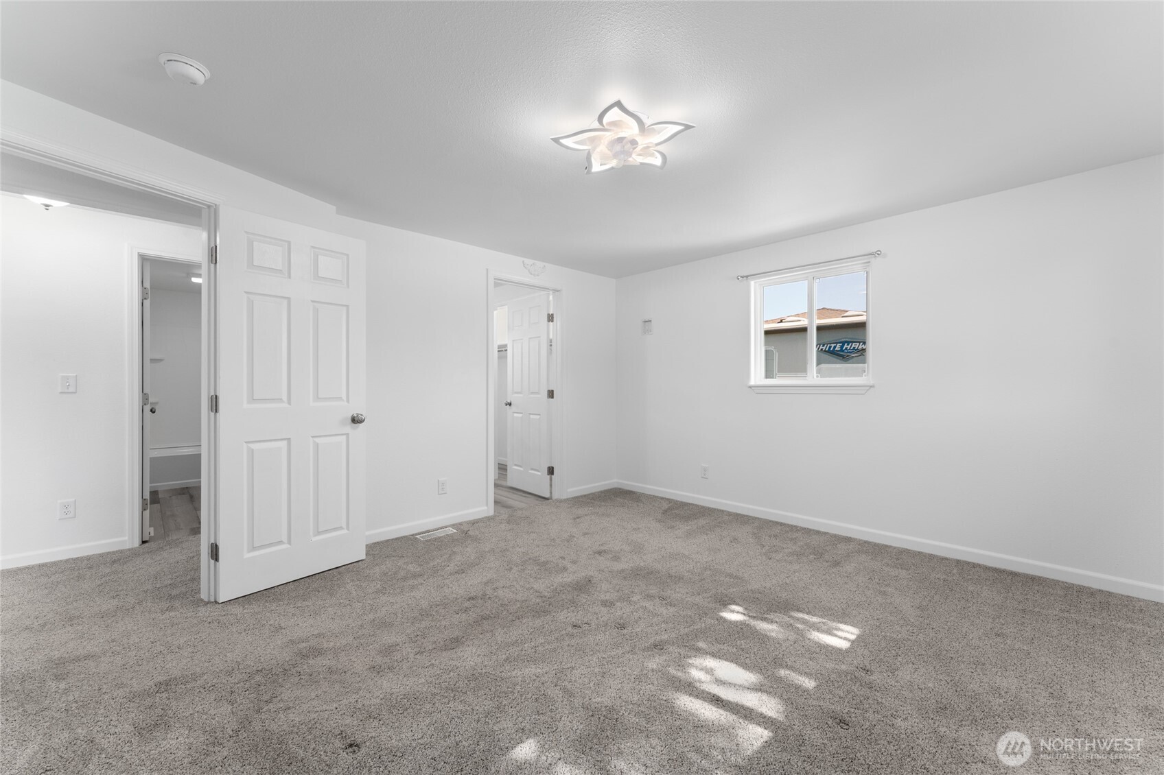 2112 S Crestmont Drive Property Photo 13