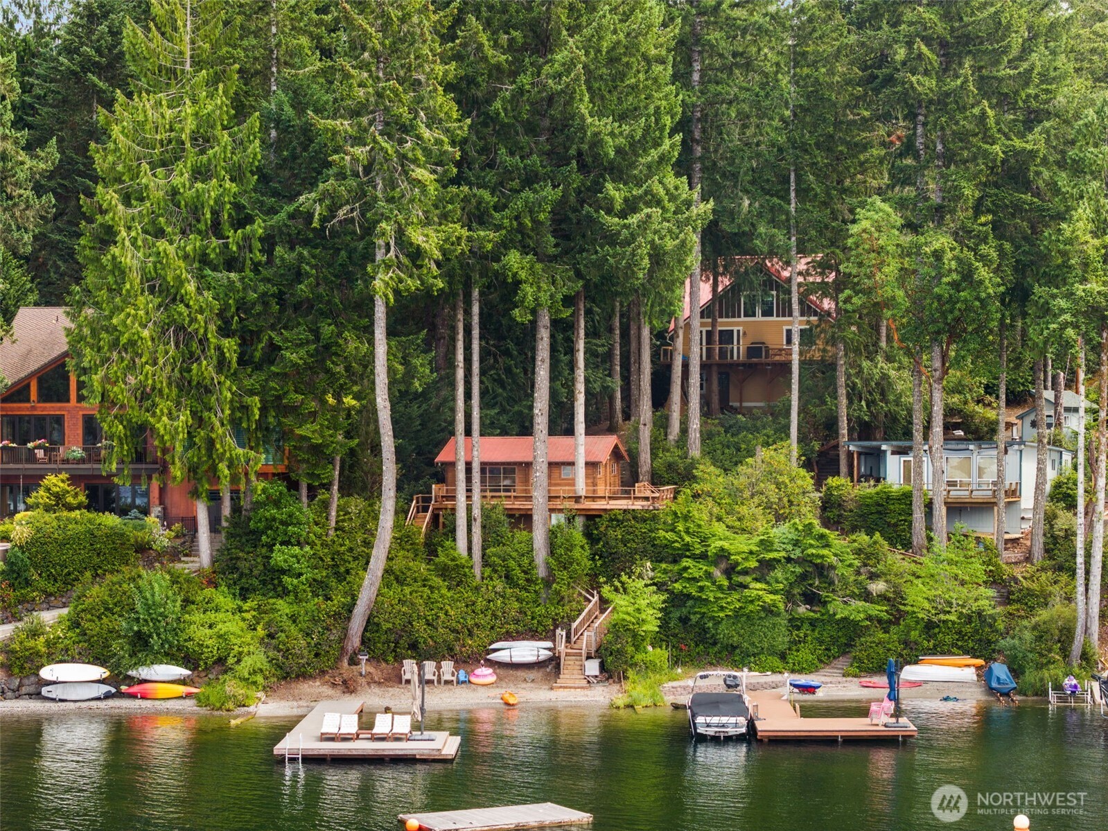 1062 E Mason Lake Drive Property Photo 1