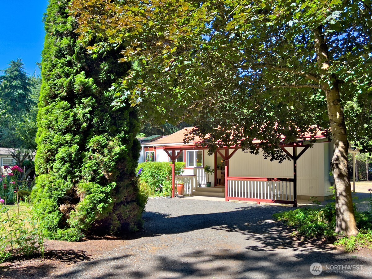 85 Plum Avenue Property Photo 1
