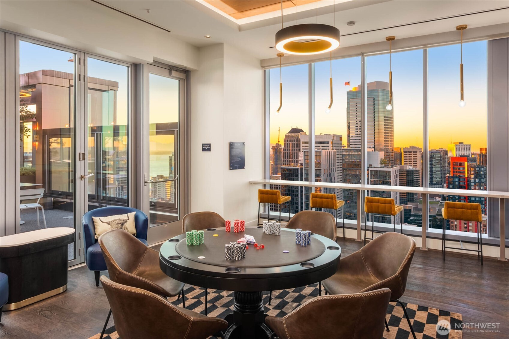 800 Columbia Street 1009 Property Photo 17