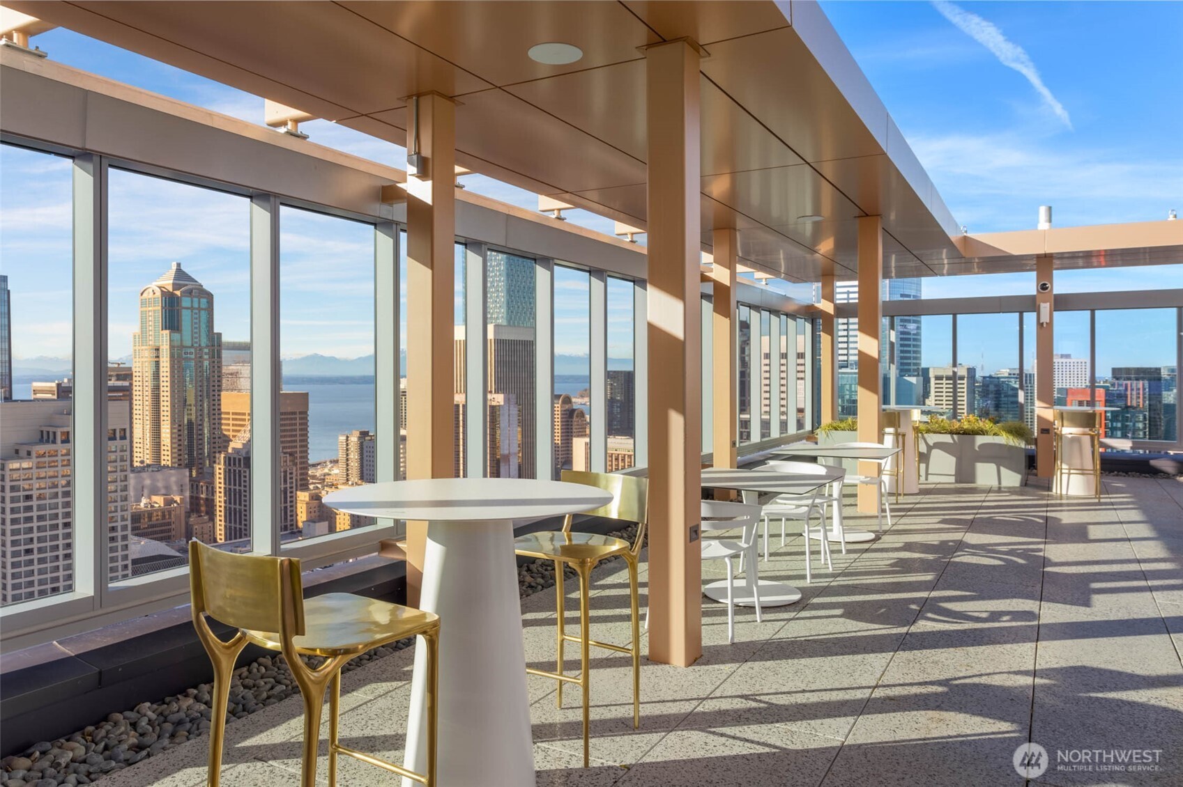 800 Columbia Street 1009 Property Photo 23