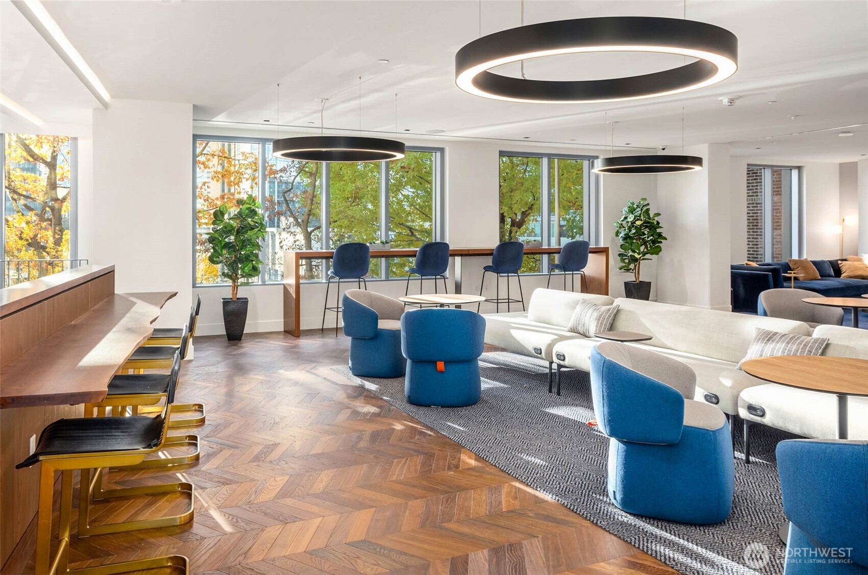 800 Columbia Street 1009 Property Photo 26