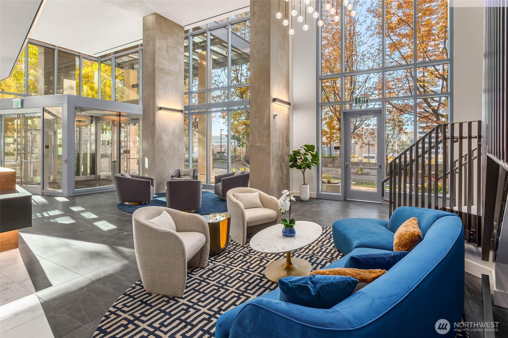 800 Columbia Street 1009 Property Photo 28