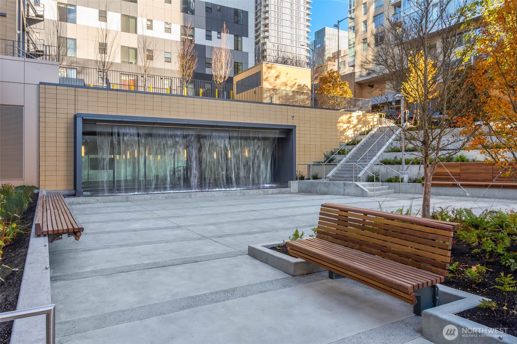 800 Columbia Street 1009 Property Photo 36