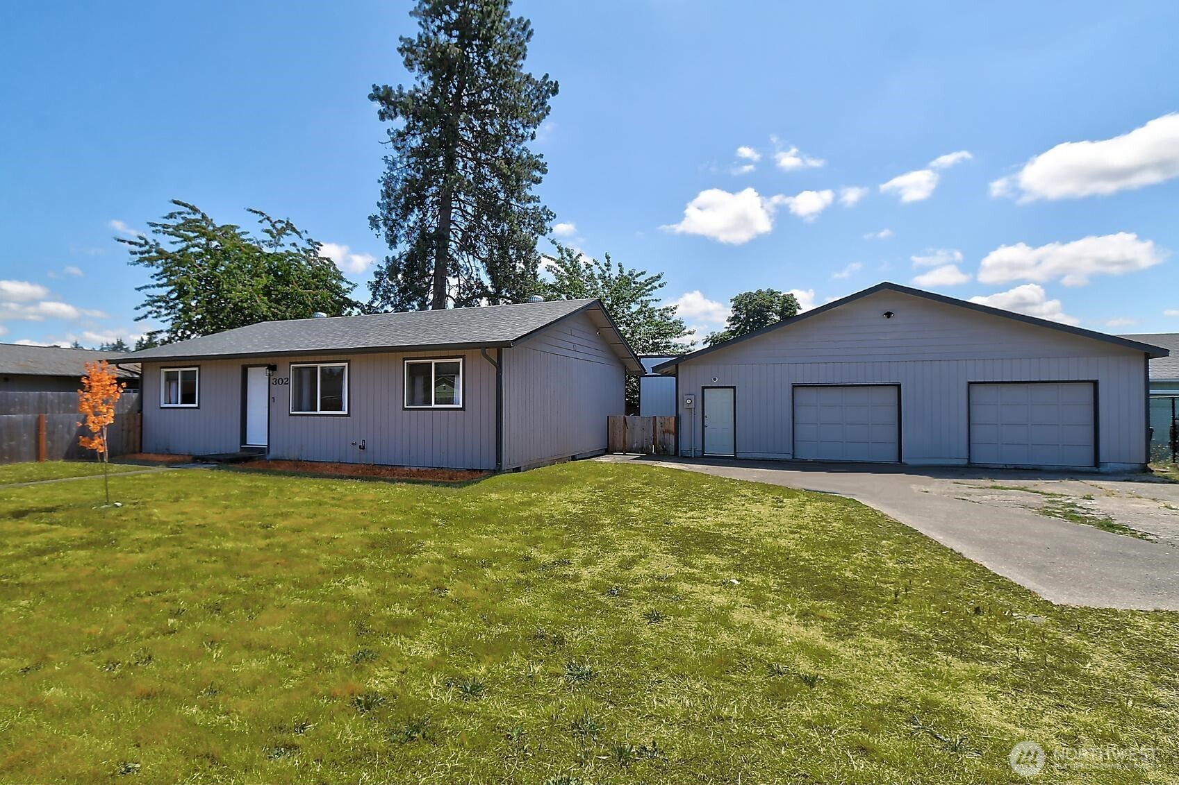 302 126th Street Property Photo 1