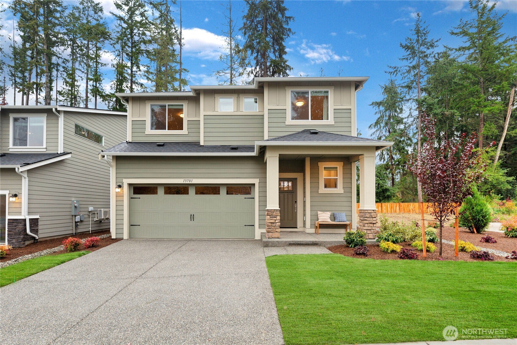 13701 60th Avenue Property Photo 1