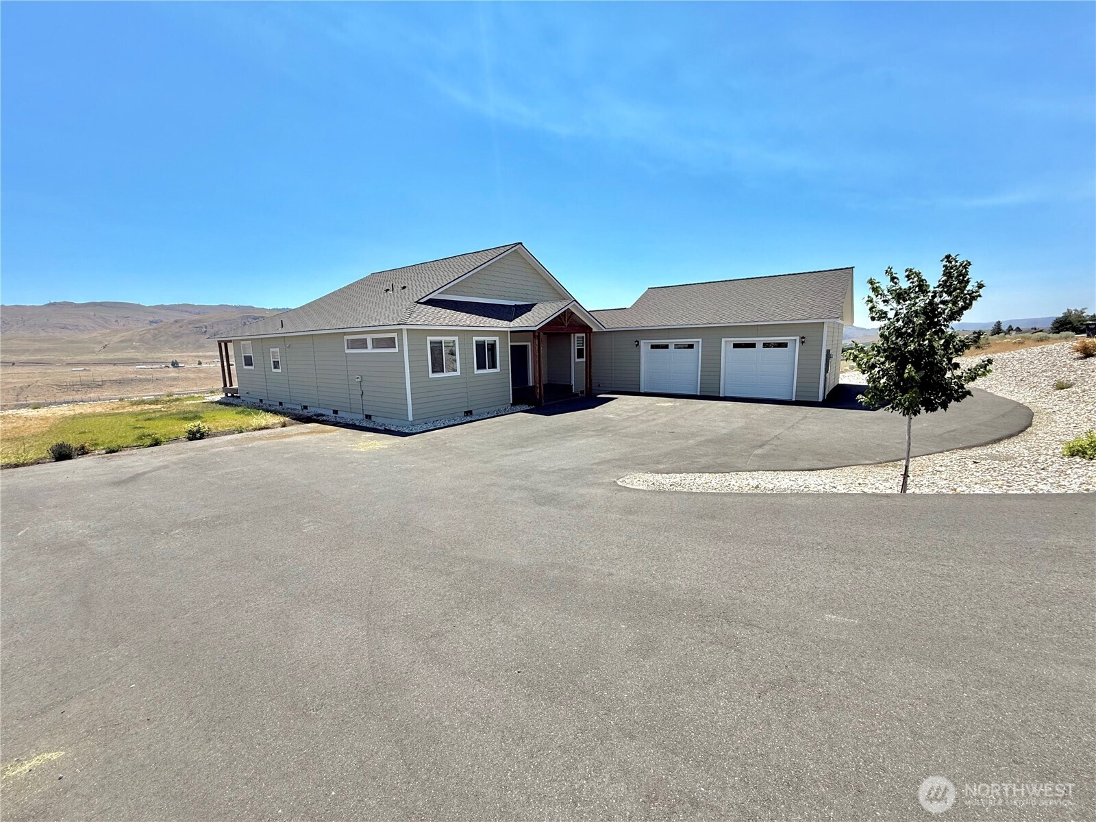 465 Parks Drive Property Photo 1