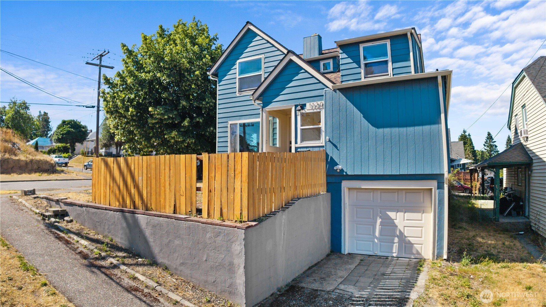 1120 8th Street Property Photo 1