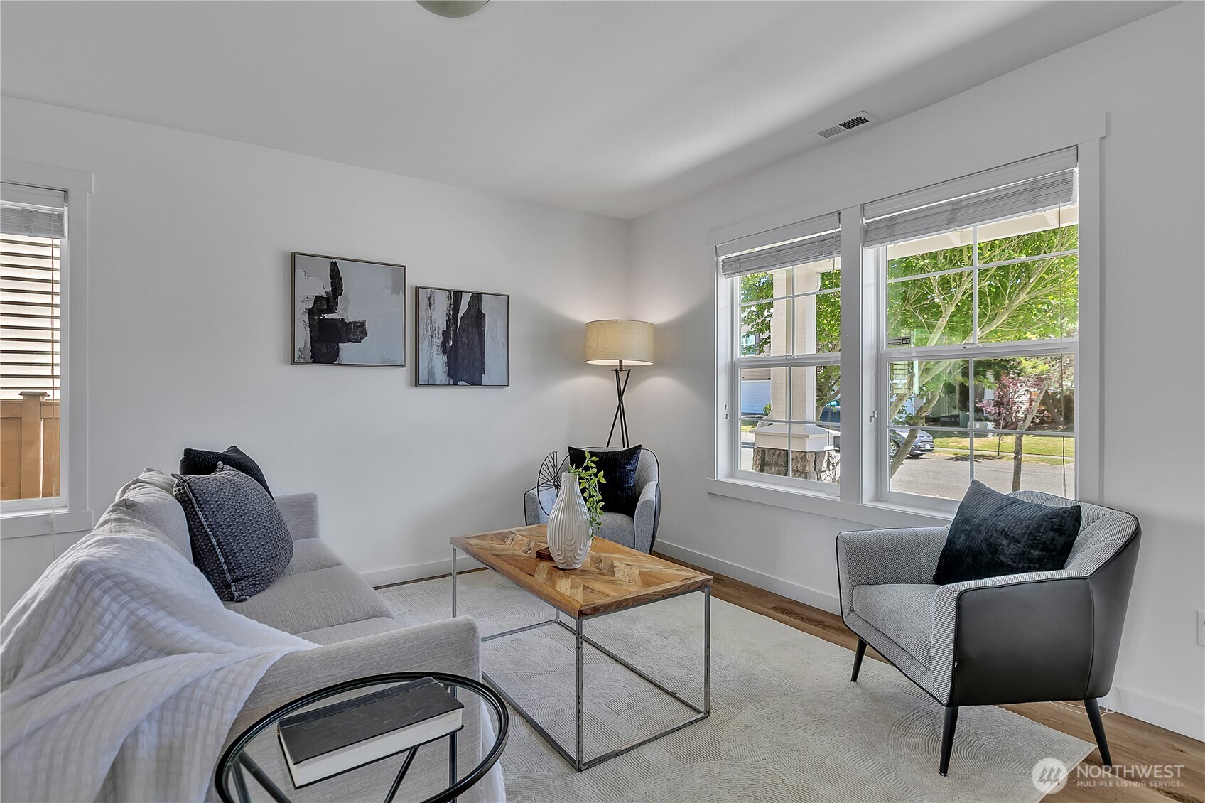 15022 38th Drive Property Photo 5
