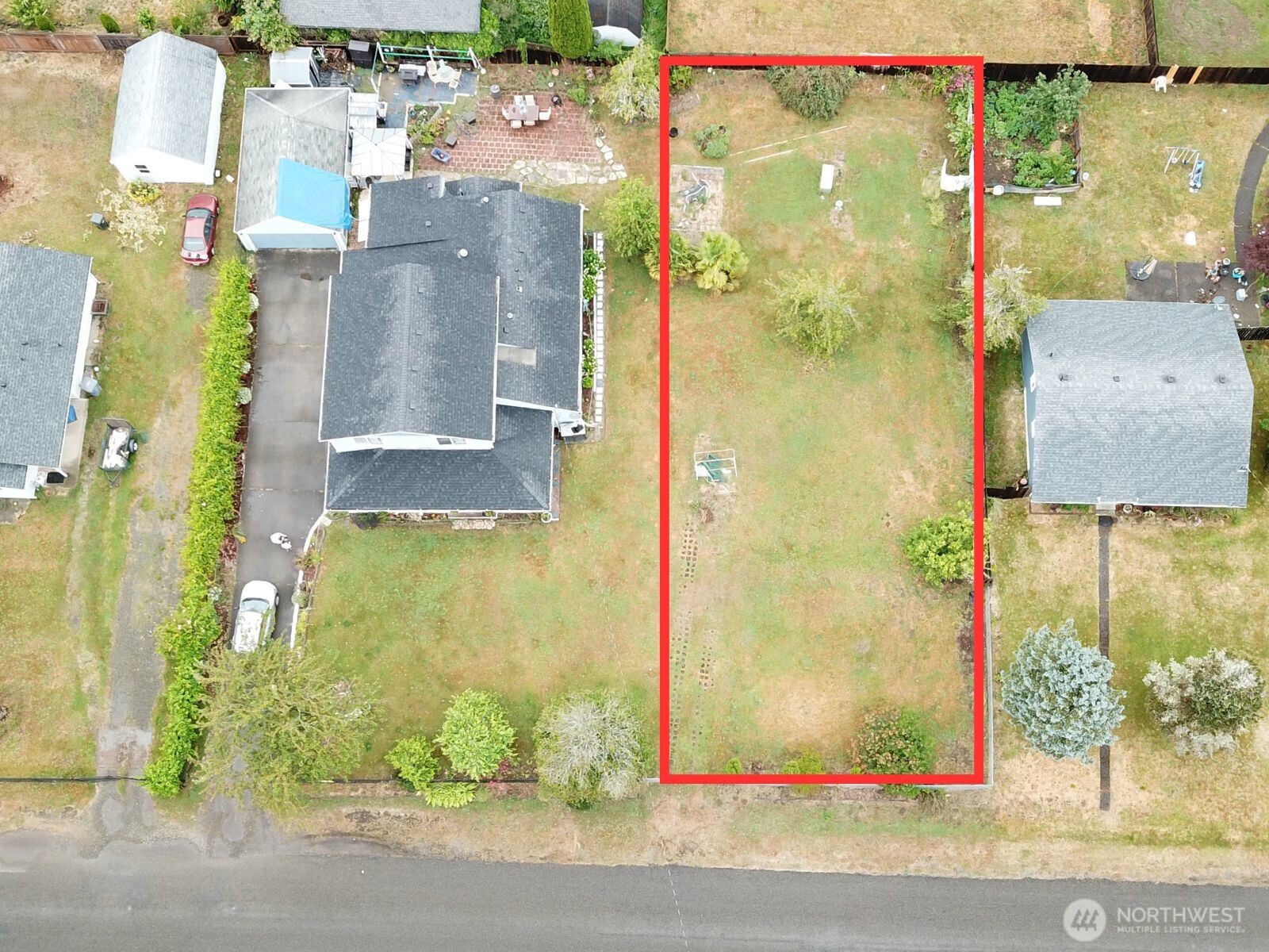 9001 Forest Avenue Property Photo 1