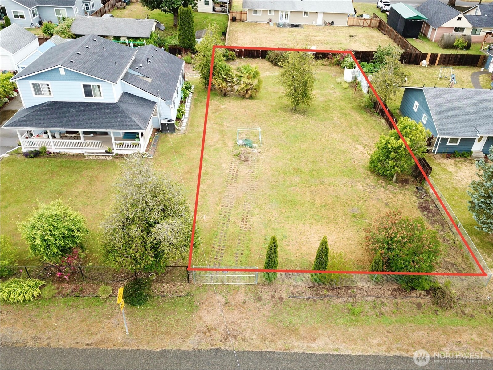 9001 Forest Avenue Property Photo 2