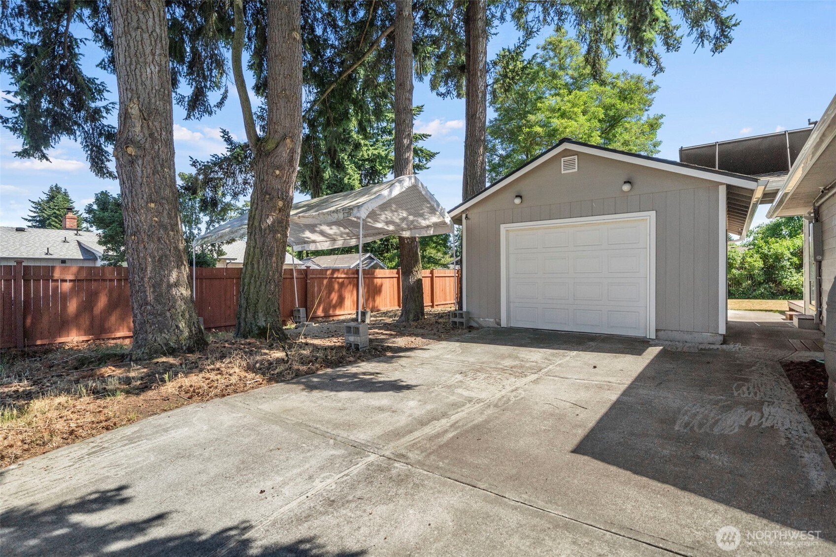610 128th Street Property Photo 36