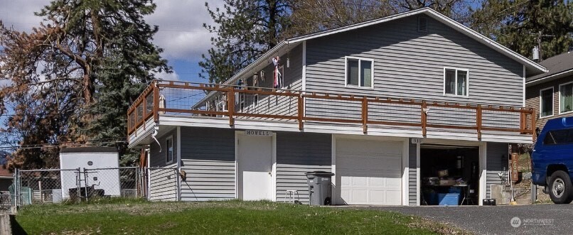 915 N Hofstetter Street Property Photo 1