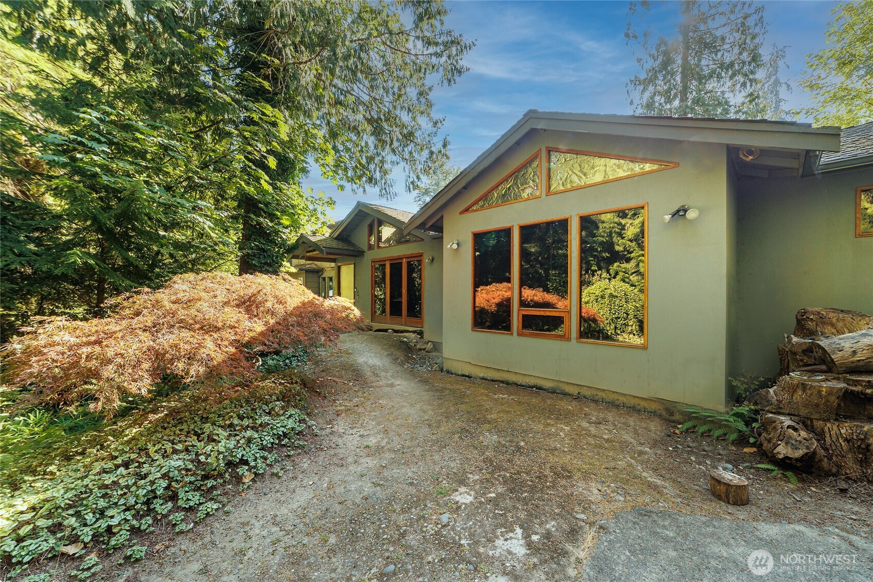 15515 Waynita Way Way Property Photo 1