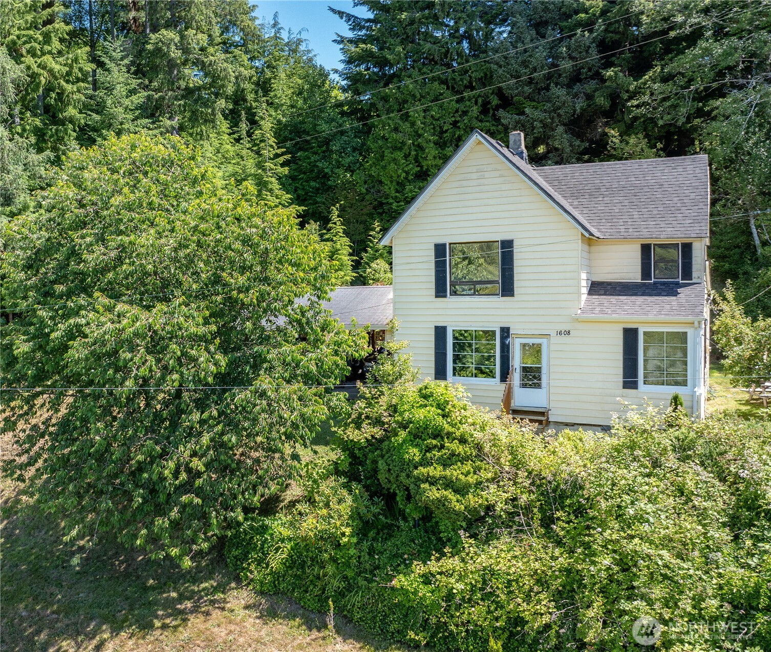 1608 Laura Street Property Photo