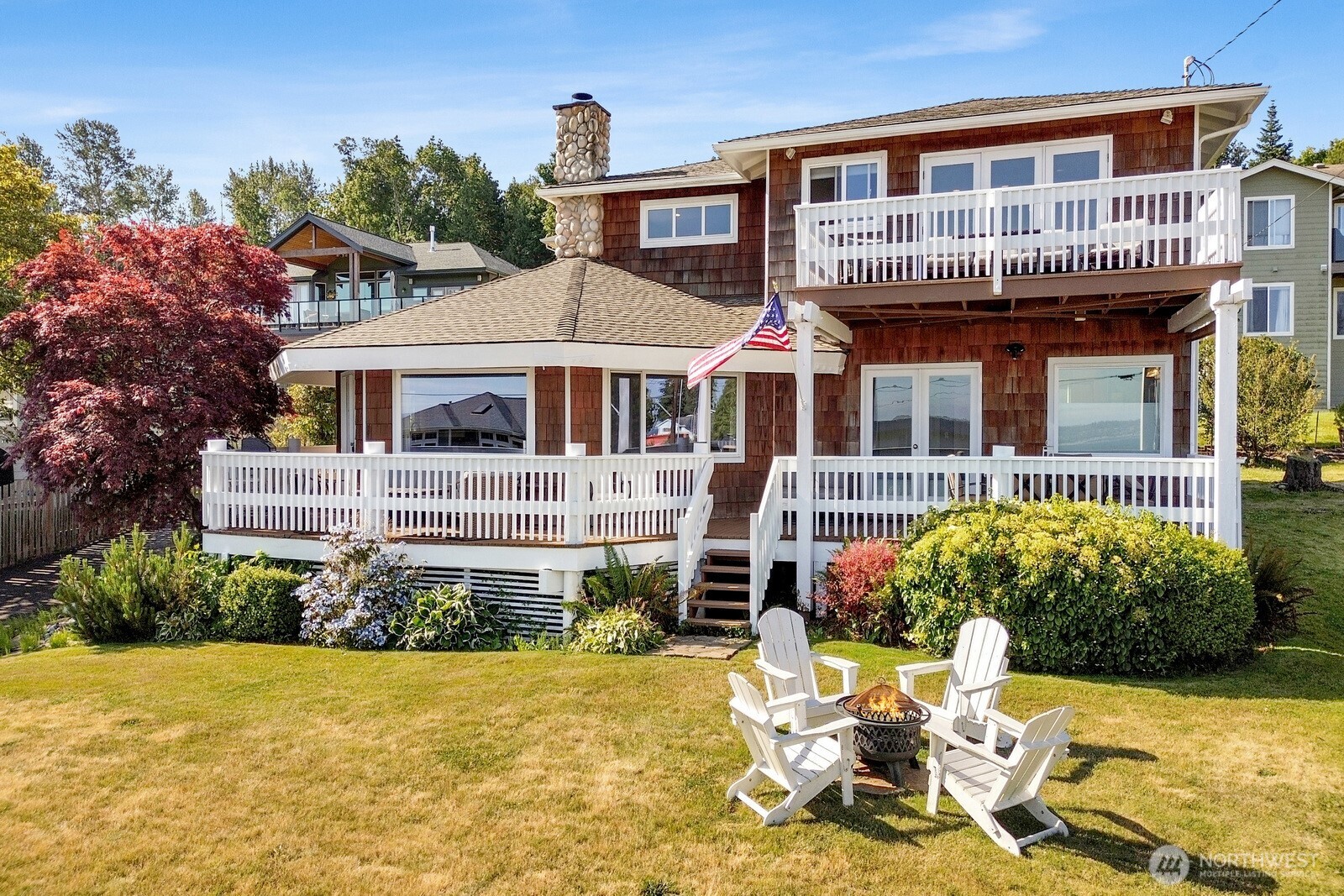 6926 Holeman Avenue Property Photo 3