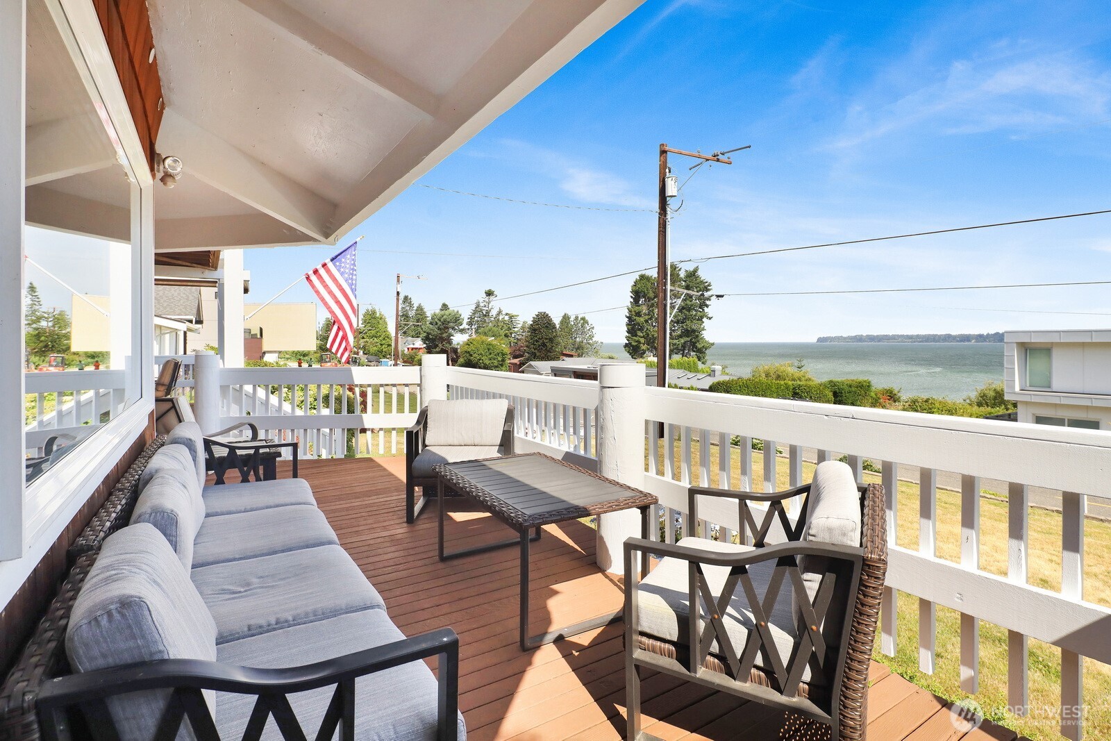 6926 Holeman Avenue Property Photo 7