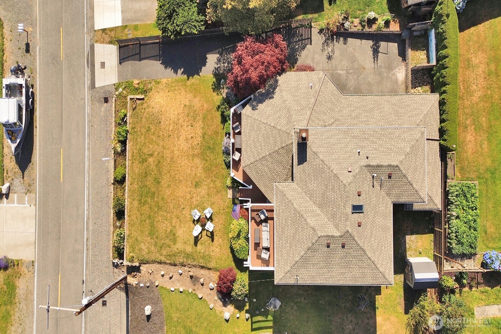 6926 Holeman Avenue Property Photo 15