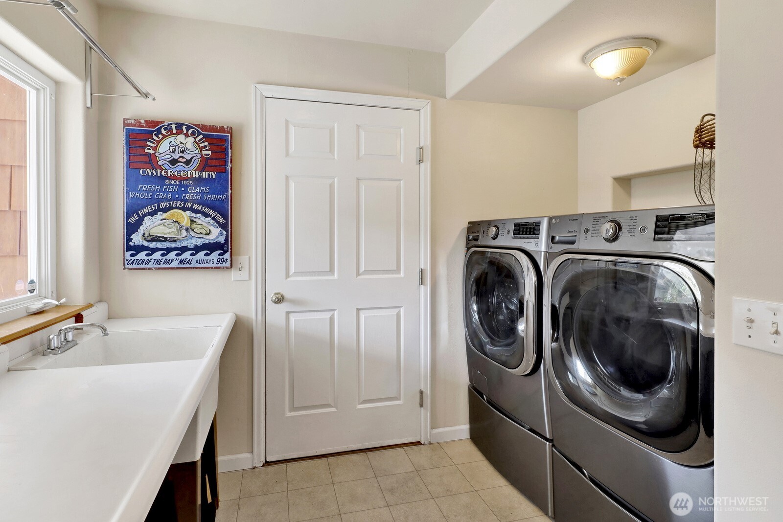 6926 Holeman Avenue Property Photo 20