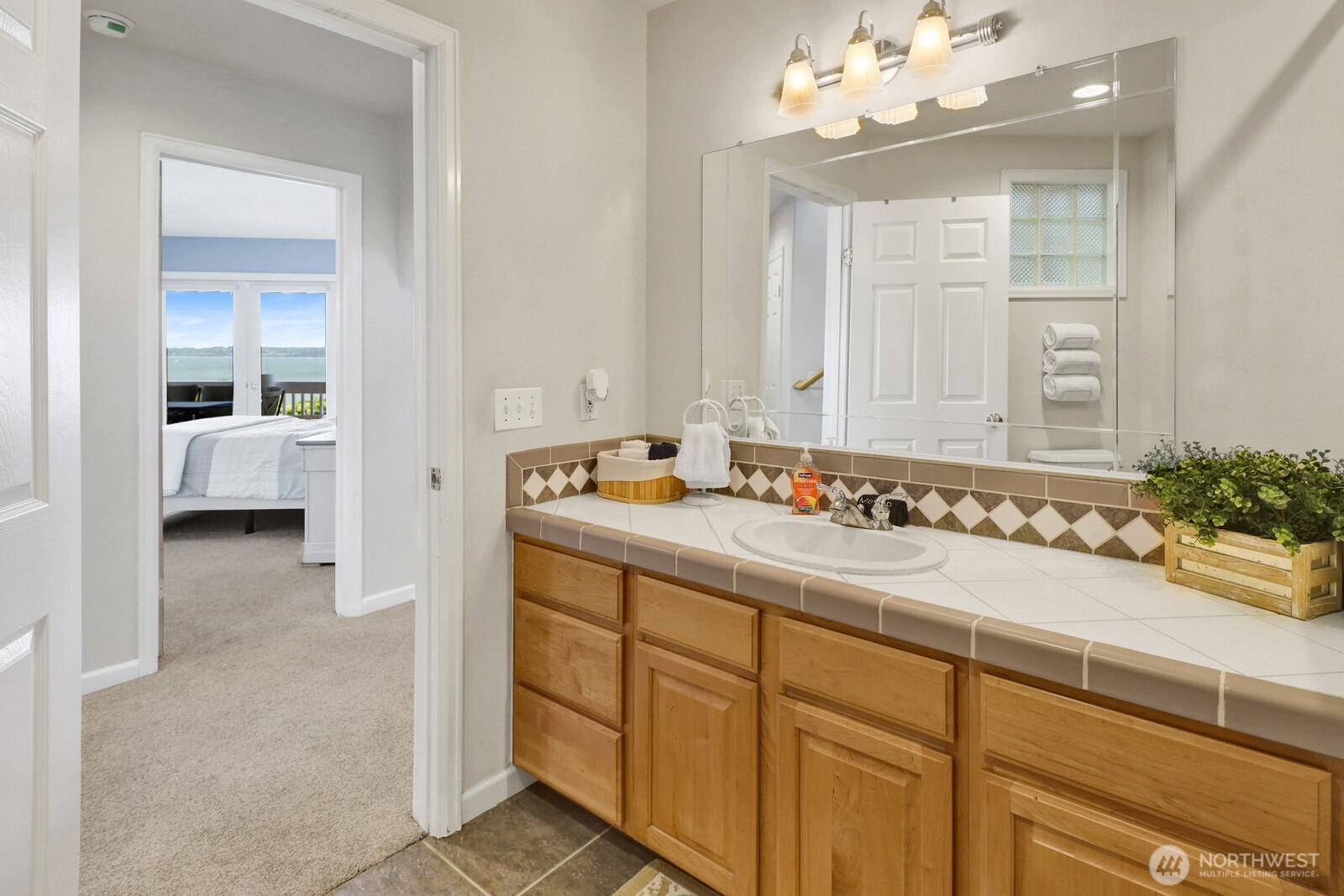 6926 Holeman Avenue Property Photo 26