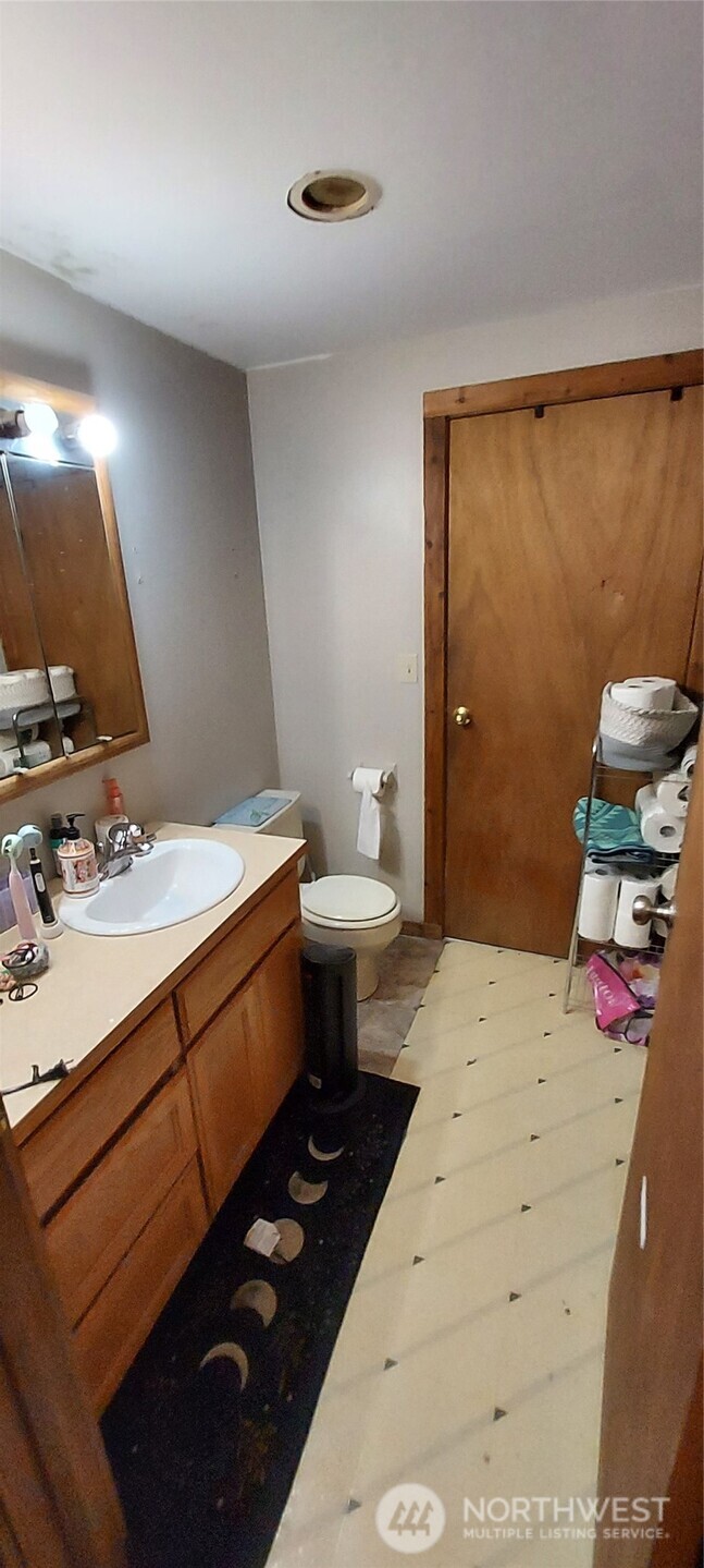 1998 Nw Bucklin Hill Road Property Photo 26