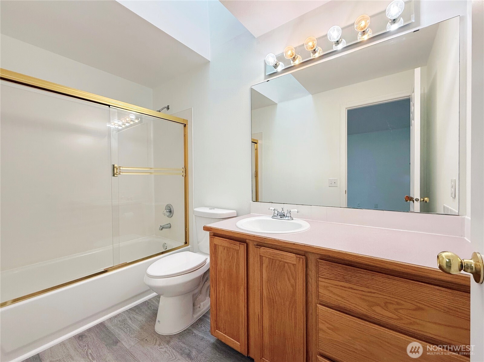 2609 Sw Holden Street Property Photo 19
