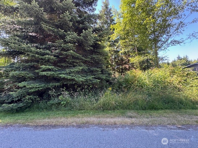 42 E Sycamore Drive Property Photo 1
