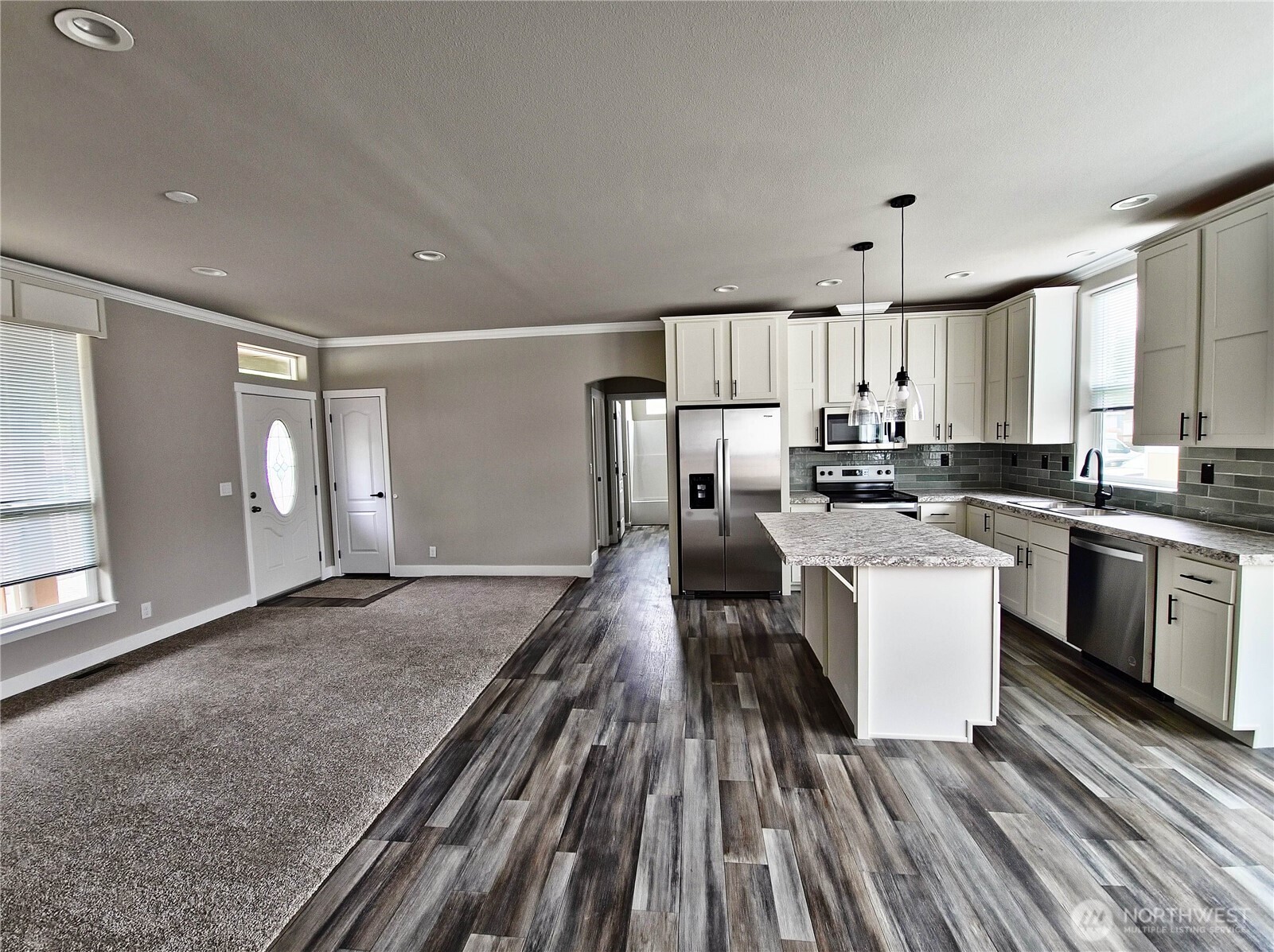1303 30th 20 Property Photo 2
