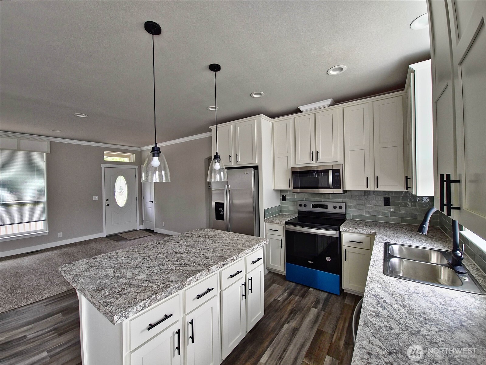 1303 30th 20 Property Photo 4