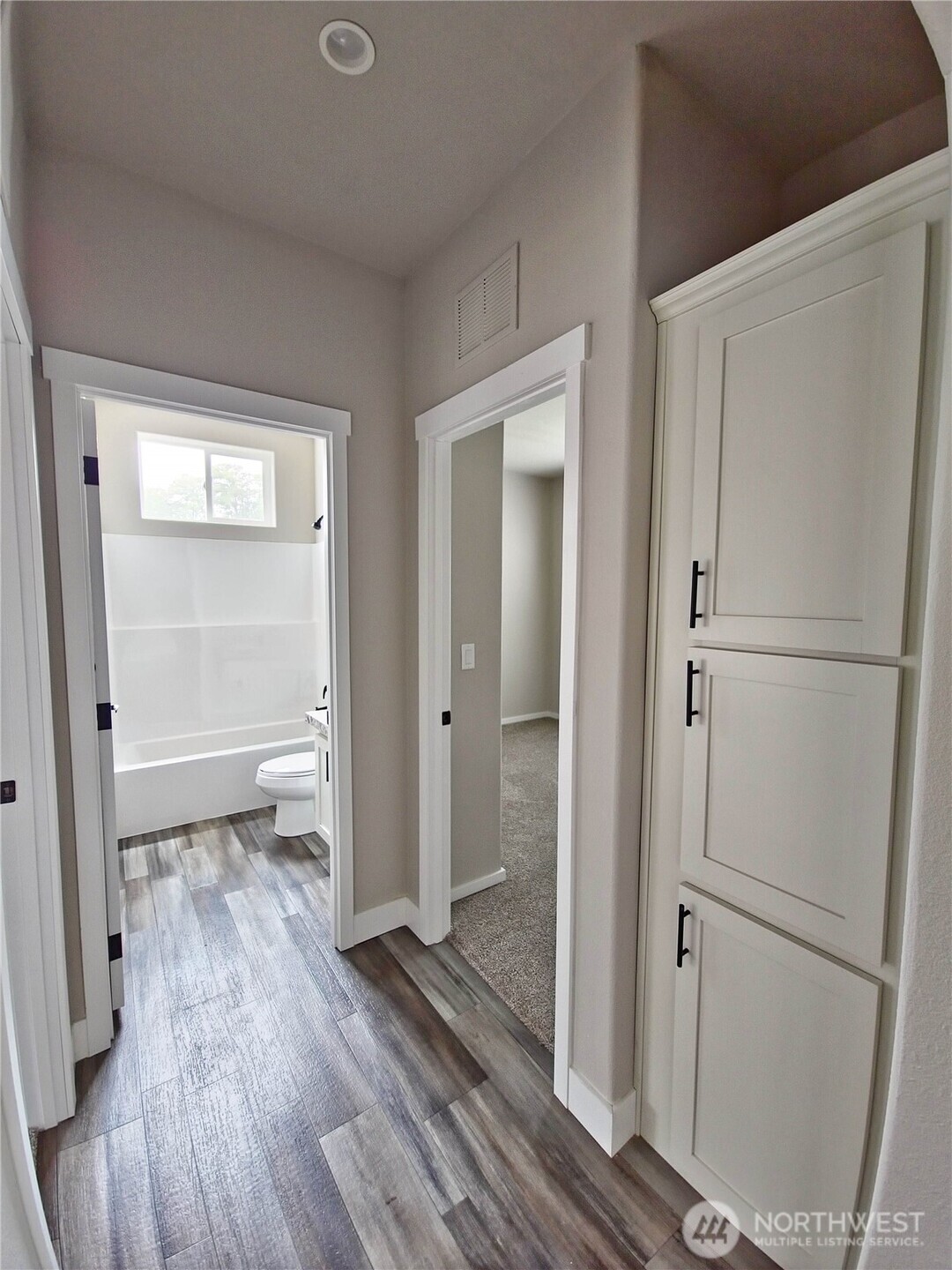 1303 30th 20 Property Photo 7