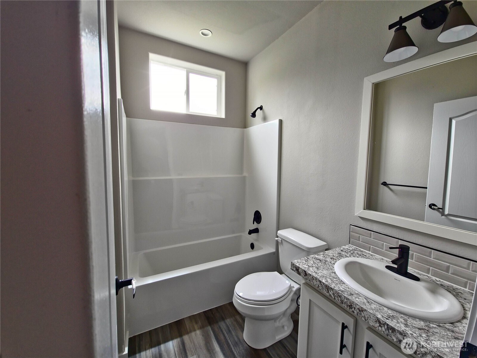 1303 30th 20 Property Photo 11