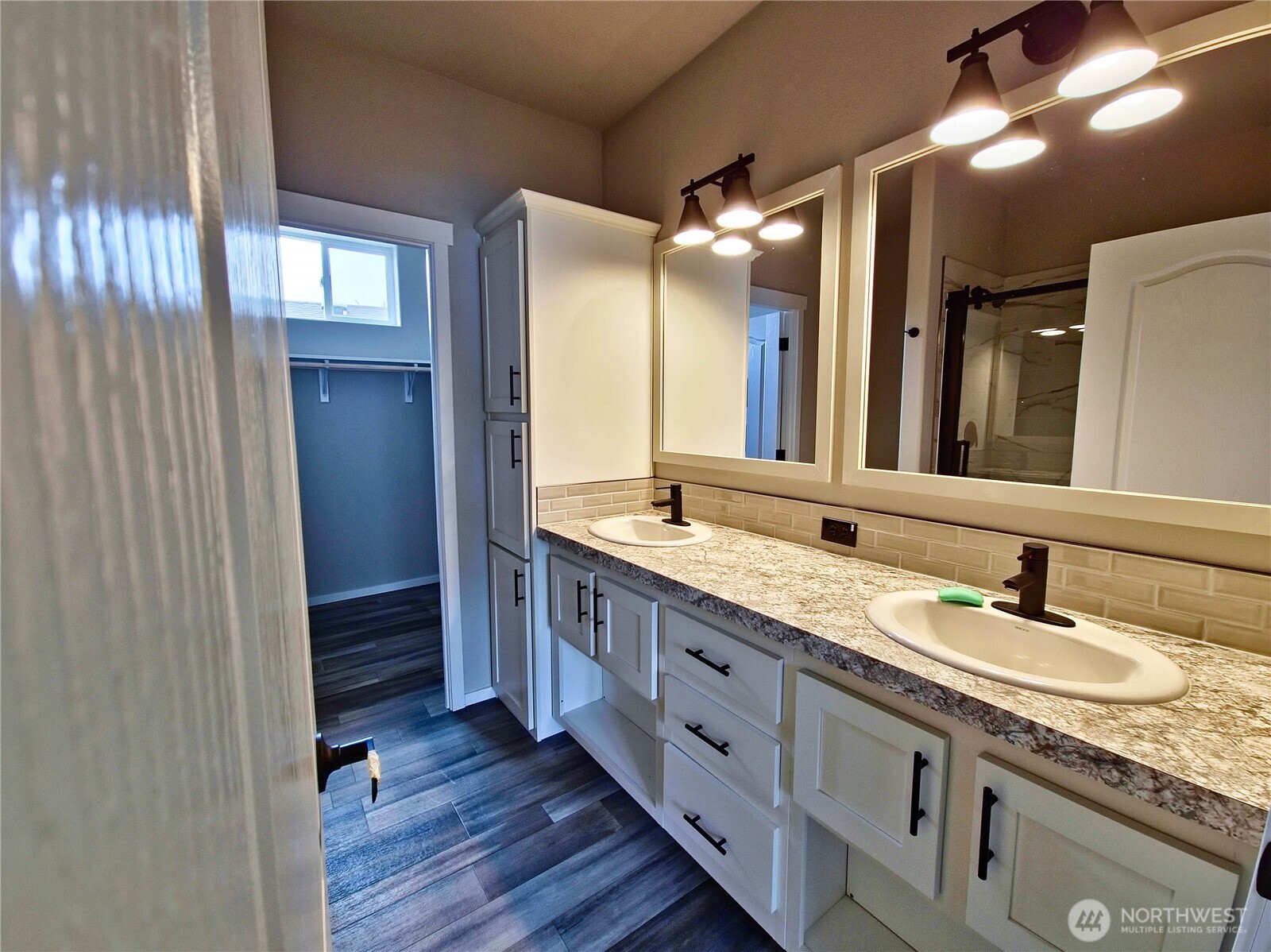 1303 30th 20 Property Photo 13