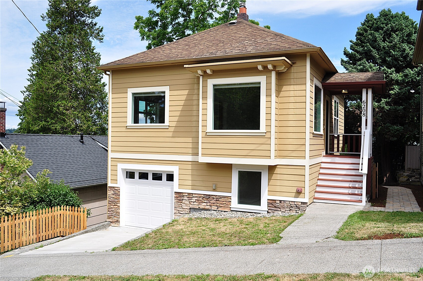 6208 Fremont Avenue Property Photo 1