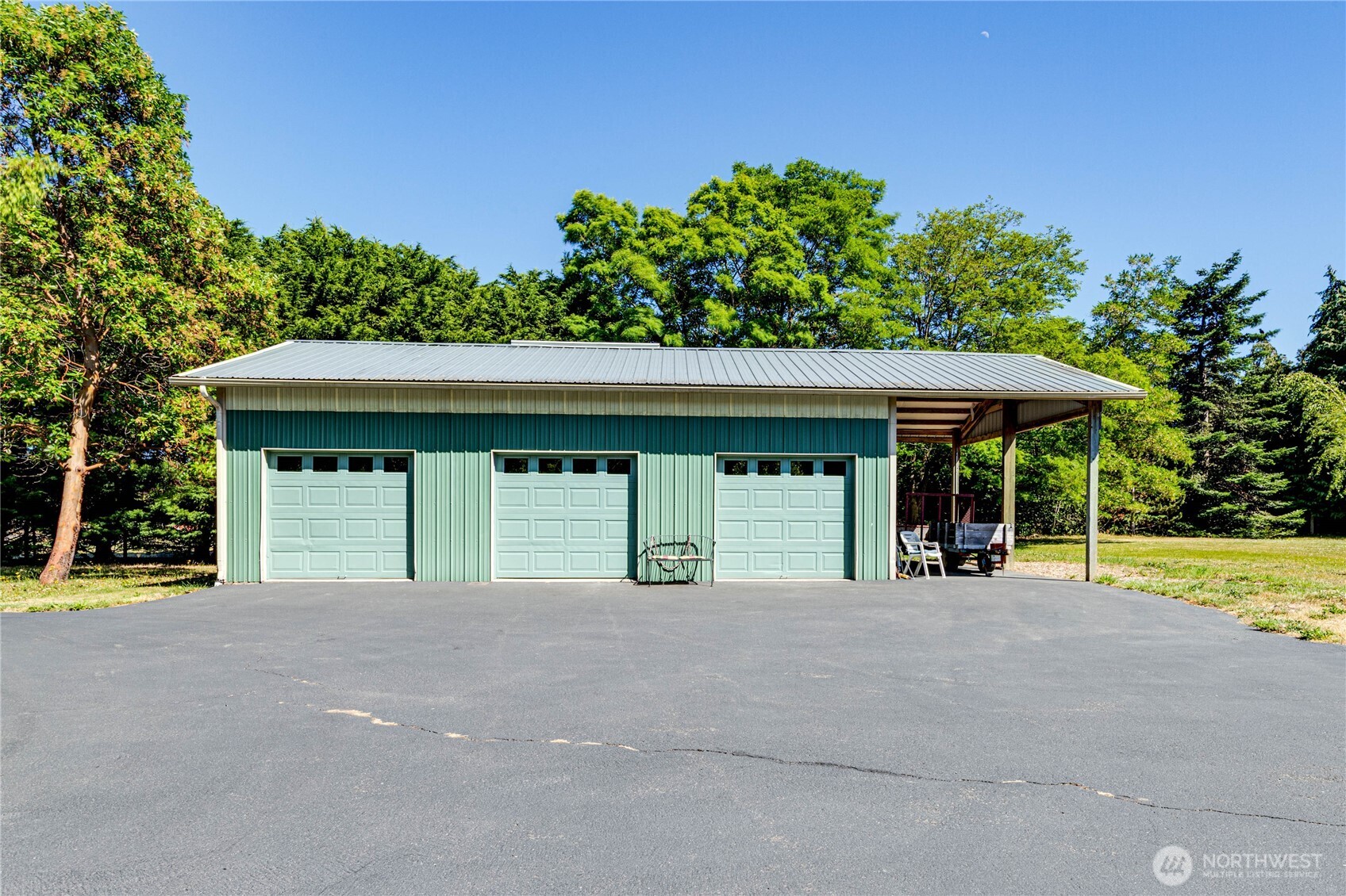 162 Creekside Drive Property Photo 33