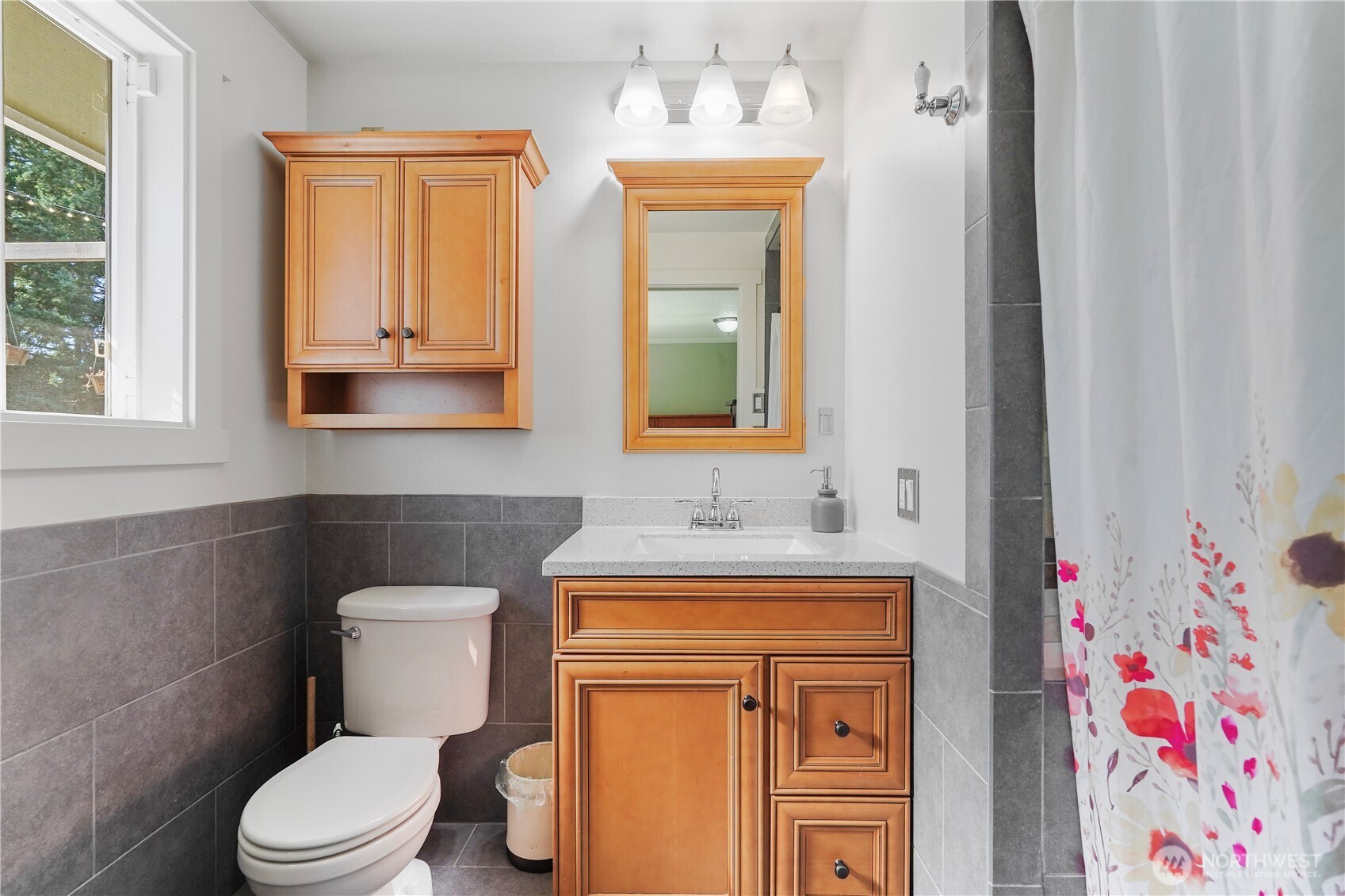 2120 Seaview Street Property Photo 15